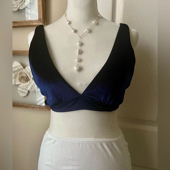 LUXE by Lisa Vogel Blue Velvet Bralette Gorgeous and Sexy Size M NWT Luxurious - Picture 1 of 8